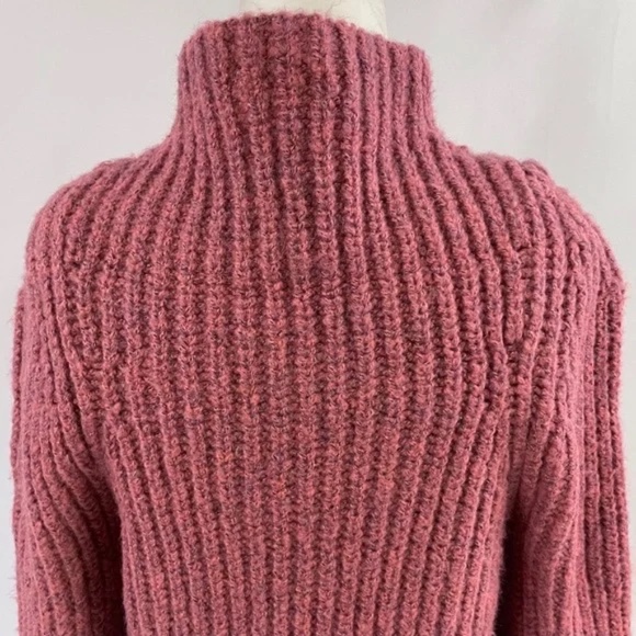 New Leith Chunky Knit Mock Neck Side Slit Sweater Raspberry Pink Size Small - Picture 11 of 15